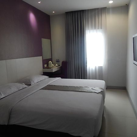 Hotel Vio Surapati Bandung Zewnętrze zdjęcie