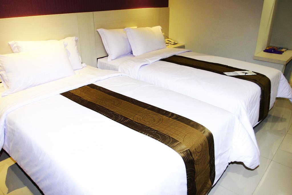 Hotel Vio Surapati Bandung Zewnętrze zdjęcie